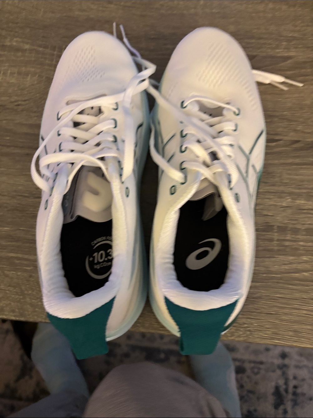 ASICS  Kayano 32 - Picture 2 of 6